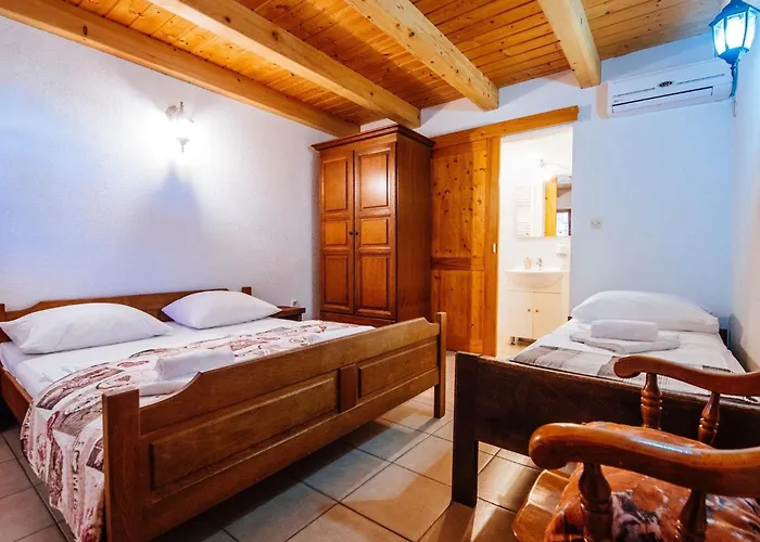My Dalmatia - Jucinovi Dvori With Private Pool And Sauna Nyaraló