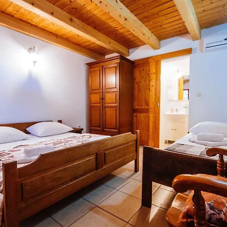 My Dalmatia - Jucinovi Dvori With Private Pool And Sauna Prázdninový dům