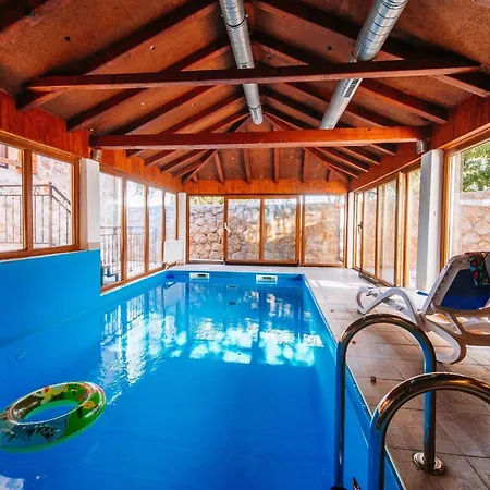 My Dalmatia - Jucinovi Dvori With Private Pool And Sauna Starigrad Paklenica