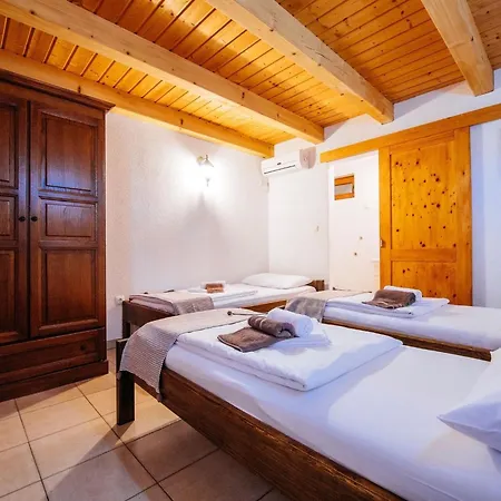 My Dalmatia - Jucinovi Dvori With Private Pool And Sauna Prázdninový dům *