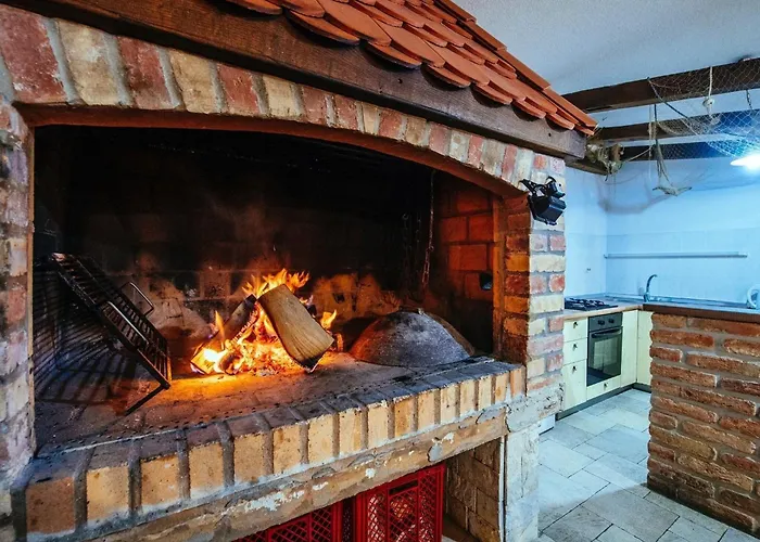 Дом отдыха My Dalmatia - Jucinovi Dvori With Private Pool And Sauna *